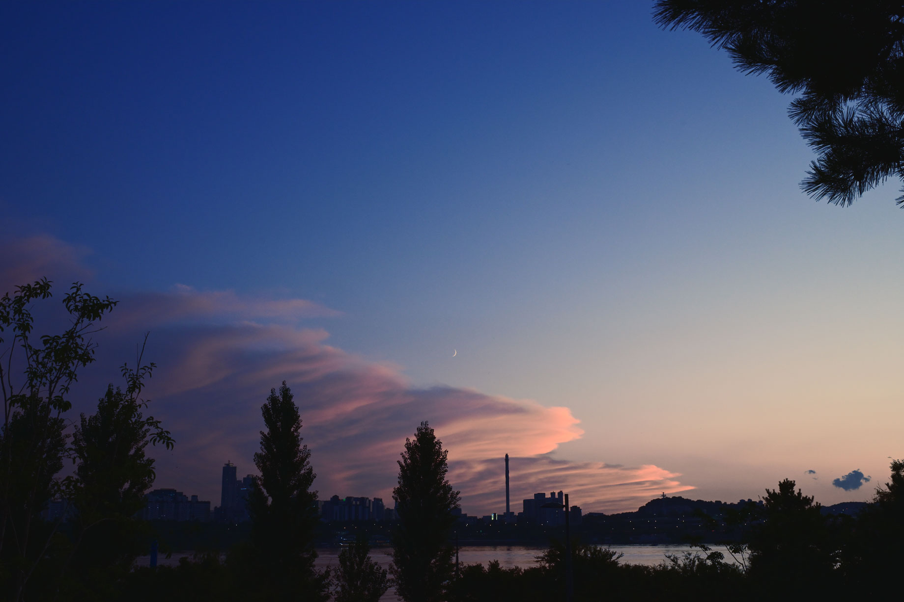 Cinematic Blue 필터