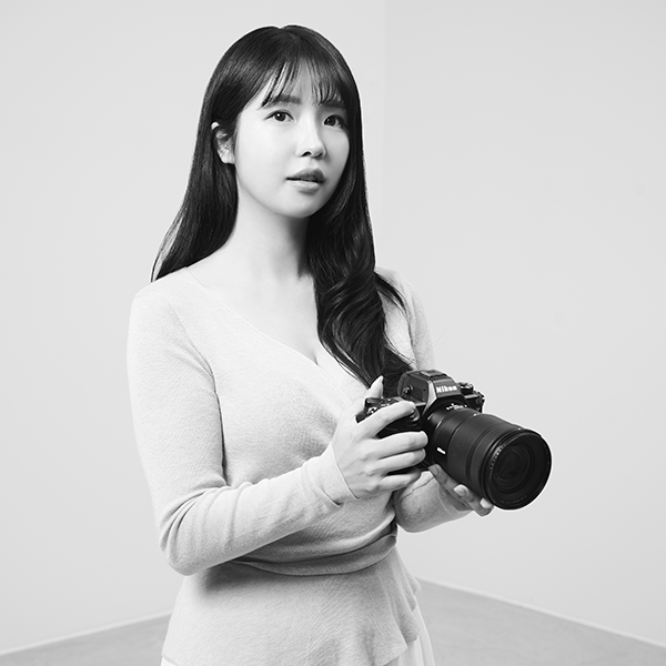 작가 이미지 color